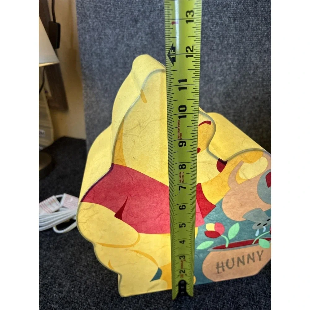 Disney~Vtg~Winnie the Pooh Rice Paper Night Light/ Lamp~Pooh Watering‎ Hunny